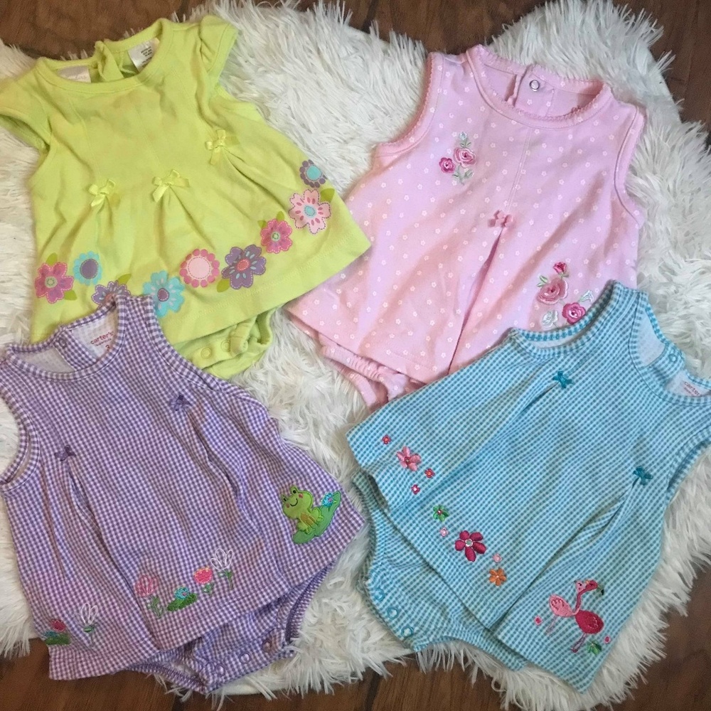 Bundle of 4 onesies